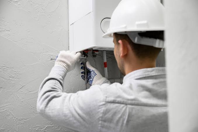Water Heater Repair vs Replace Kokomo: Key Costs & Choices